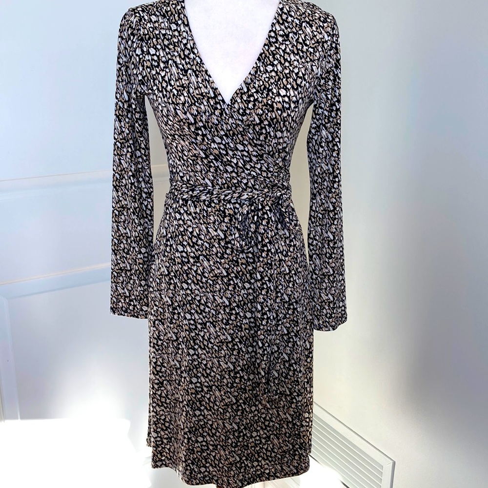 Banana Republic Black and Cream Printed Wrap Dress